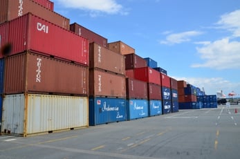 あらら、結構深刻??!コンテナ不足が単管パイプ市場に与える影響。